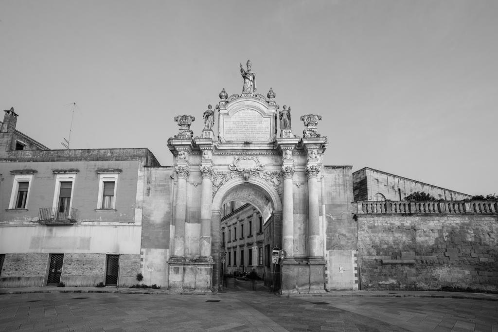 Lecce Stazione Centrale Extérieur photo